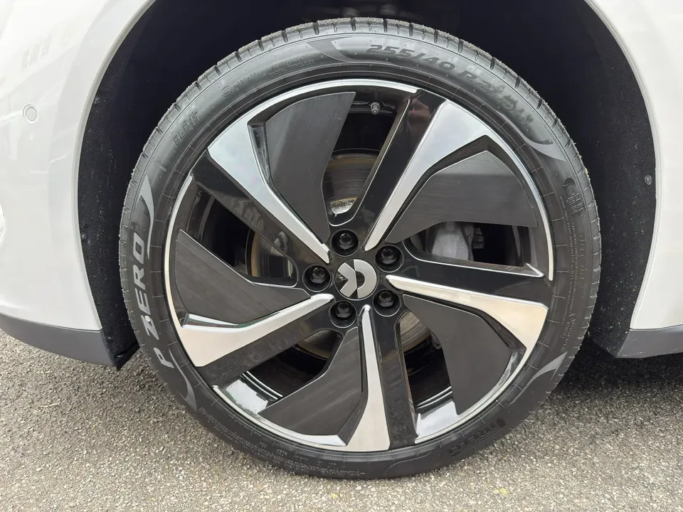 NIO ET7 ET7 2024 75kWh Executive Signature Edition 2024 — thumbnail 3