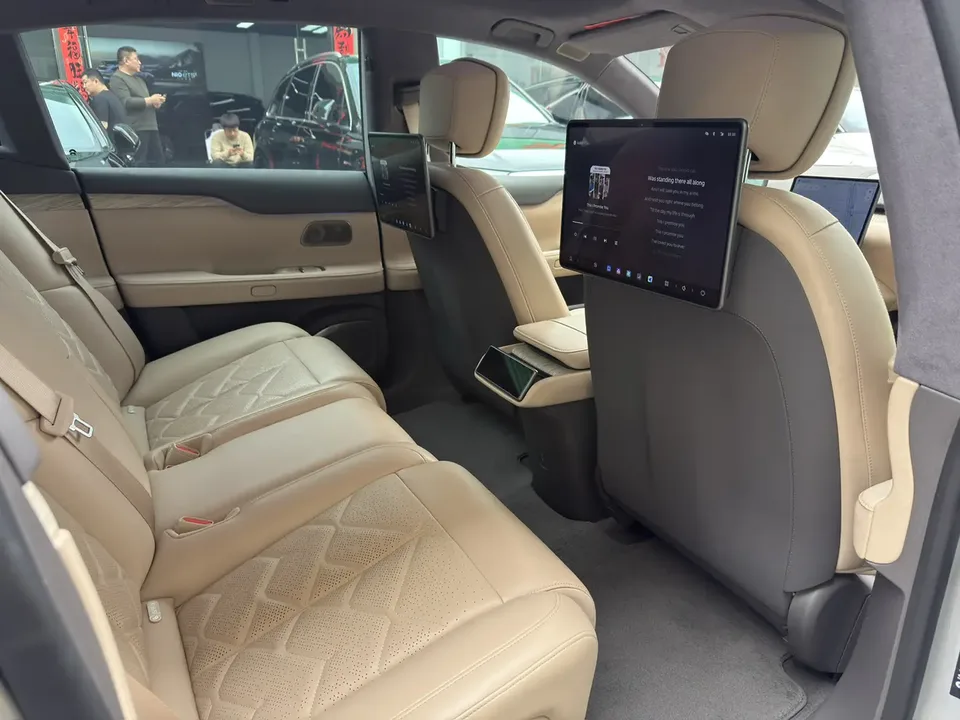 NIO ET7 ET7 2024 75kWh Executive Signature Edition 2024 — thumbnail 5
