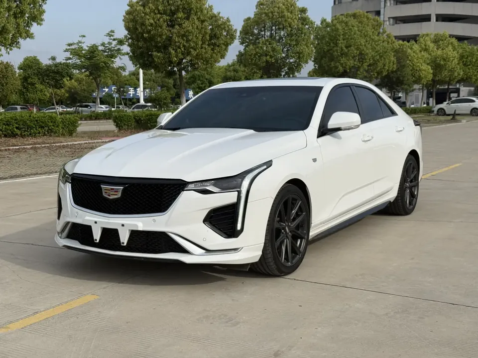 Cadillac CT4 2023