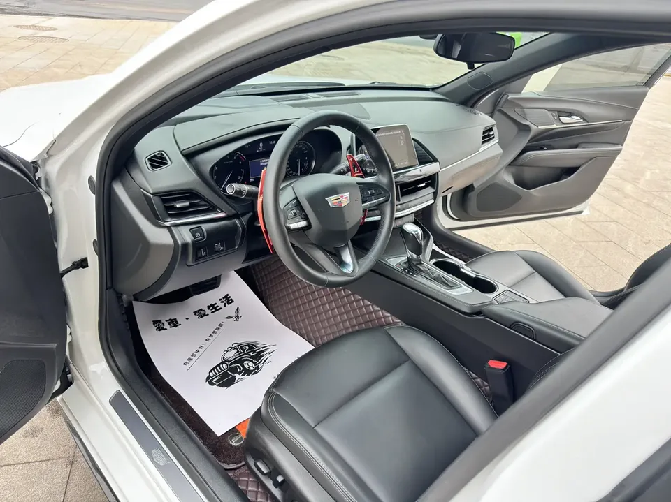 Cadillac CT4 Cadillac CT4 2021 28T Fashion Model 2022 — миниатюра 5