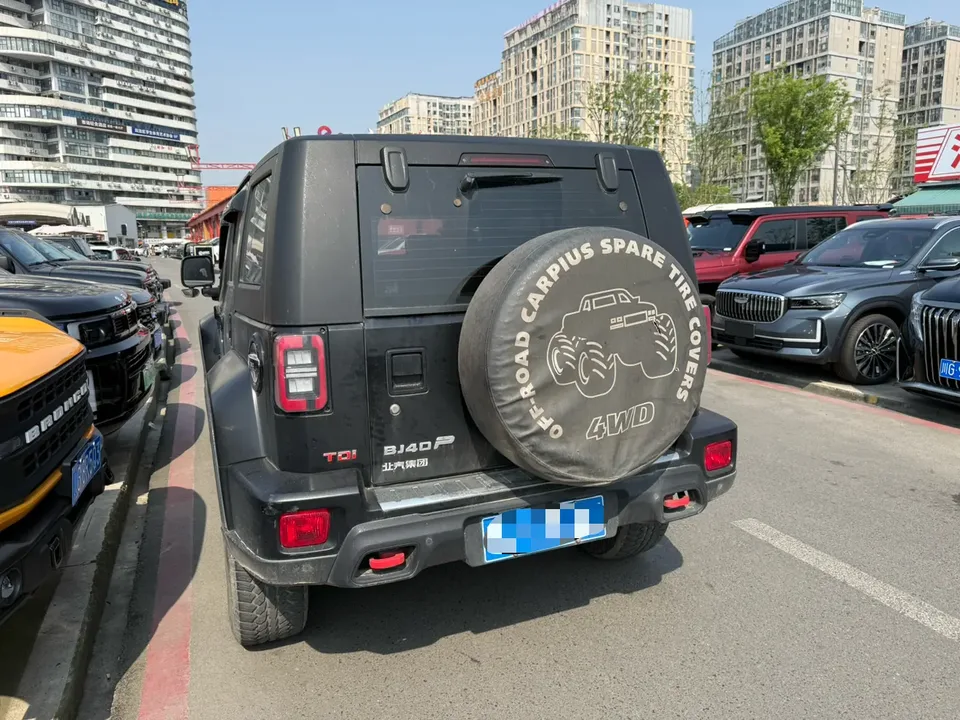 BAIC Beijing Off-road BJ40 Beijing Off-road BJ40 2023 2.0D Automatic 4WD Blade Hero Edition Knight Edition 2023 — миниатюра 2