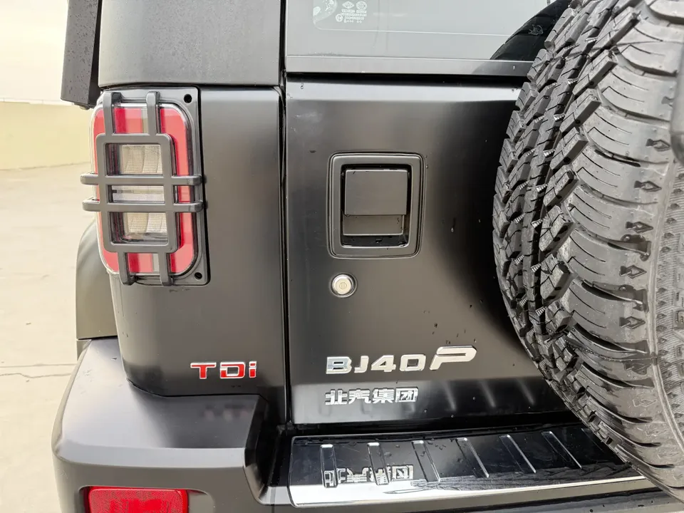 BAIC Beijing Off-road BJ40 2.0D Automatic 4WD Blade Hero Glory Edition 2024 — миниатюра 3