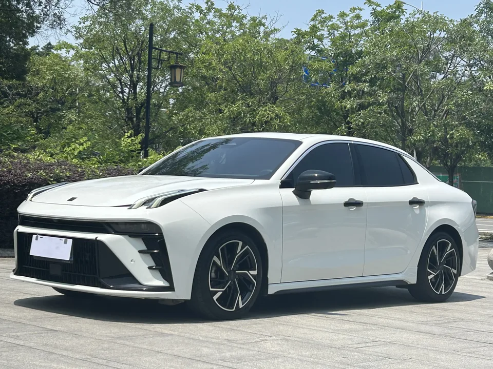Lynk & Co 03 2023