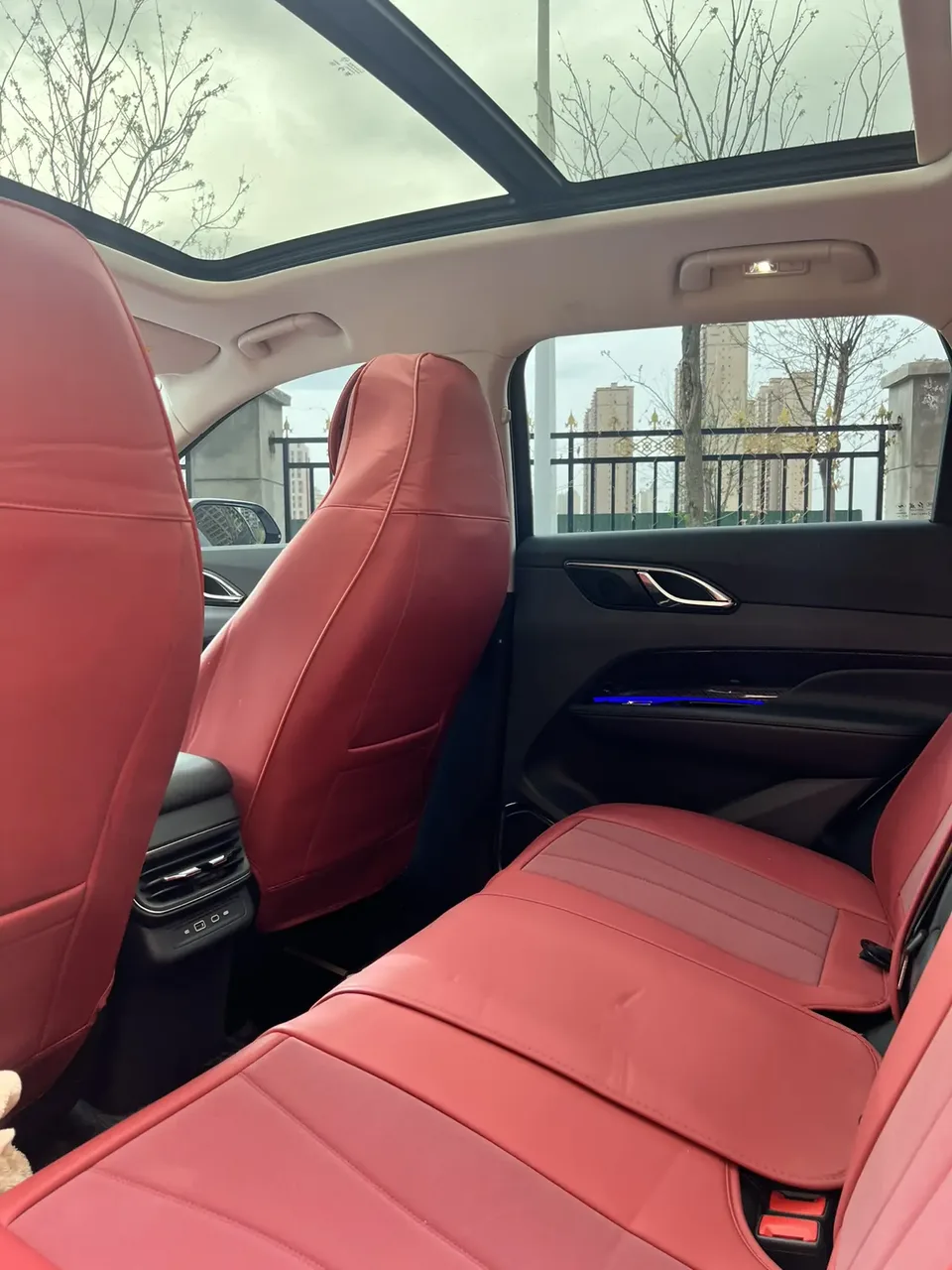 Hongqi HS3 PHEV 117km Jinwei PLUS Edition 2025 — миниатюра 5