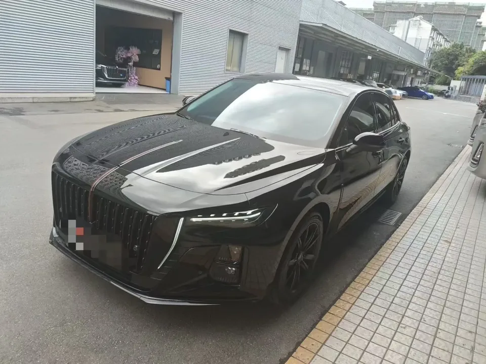 Hongqi H5 2025