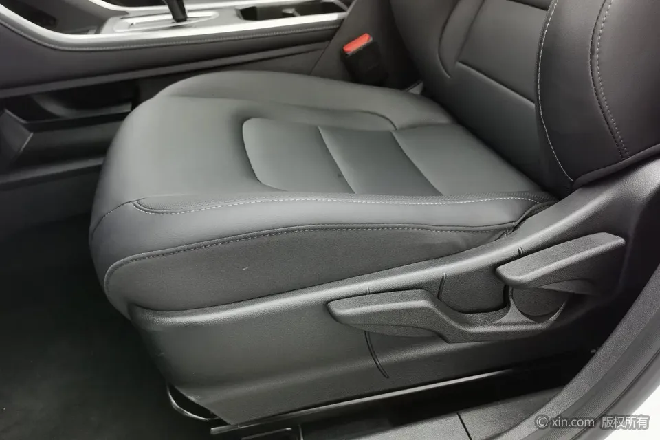 Haval H6 National Trend Edition 1.5T Automatic City Edition 2025 — миниатюра 4