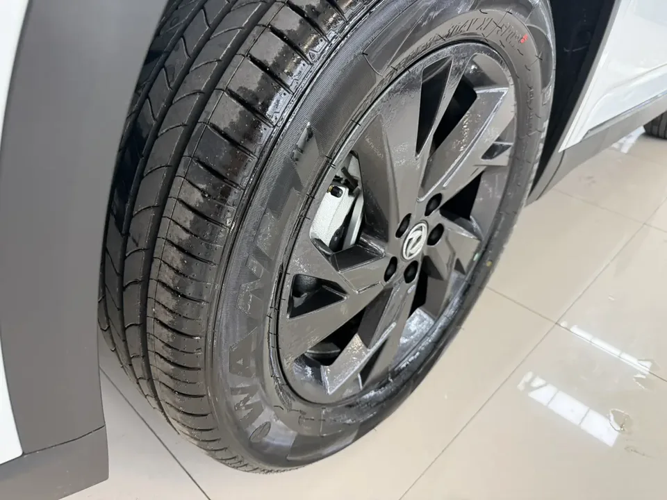 Dongfeng Fengshen L7 EV 518 Enjoy Edition 2026 — миниатюра 3