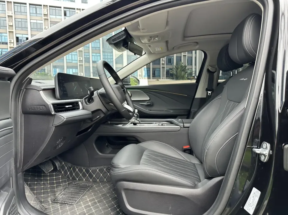 Chery Arrizo 8 1.6TGDI DCT 2023 — миниатюра 4