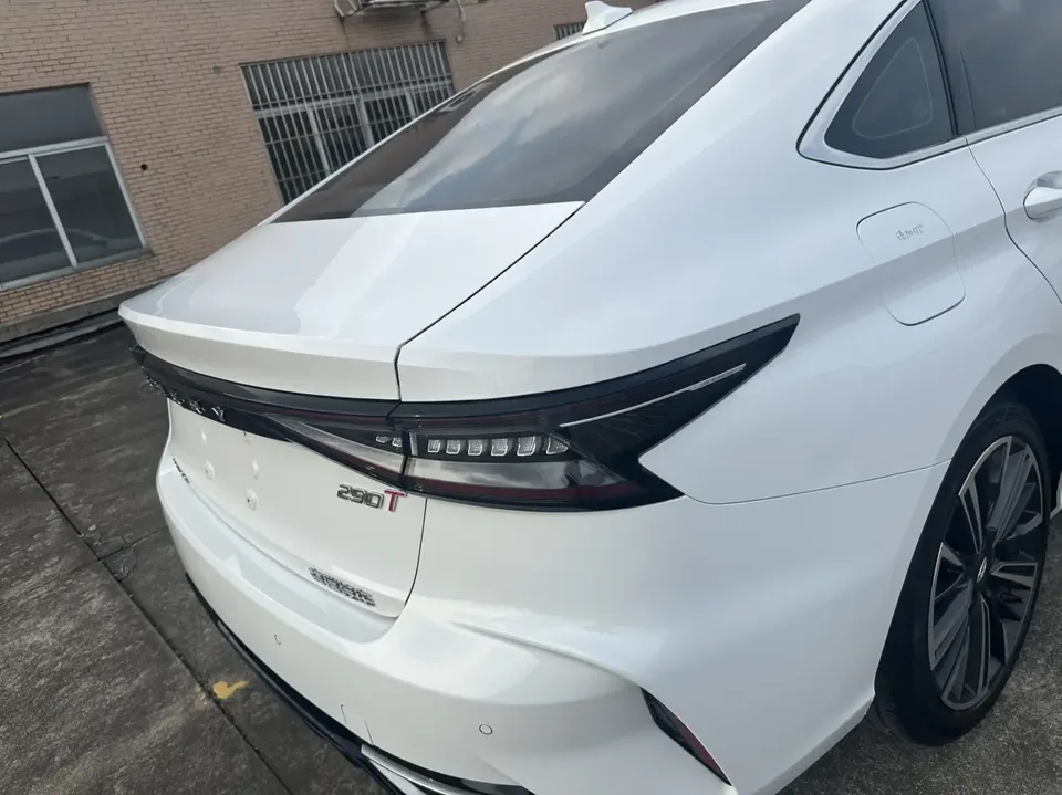 Chery Arrizo 8 1.6TGDI DCT Elegant 2023 — миниатюра 3