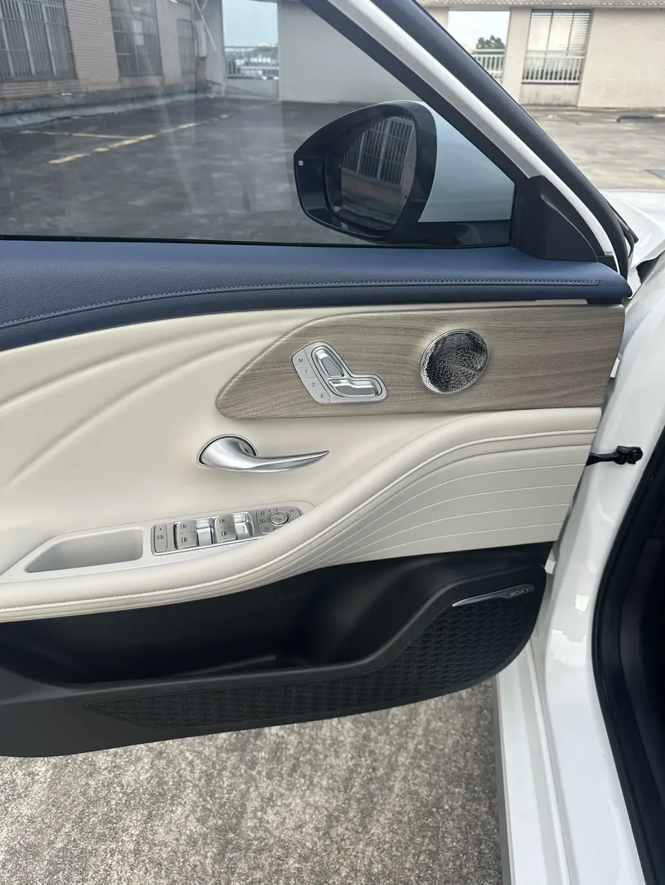 Chery Arrizo 8 1.6TGDI DCT Elegant 2023 — миниатюра 4