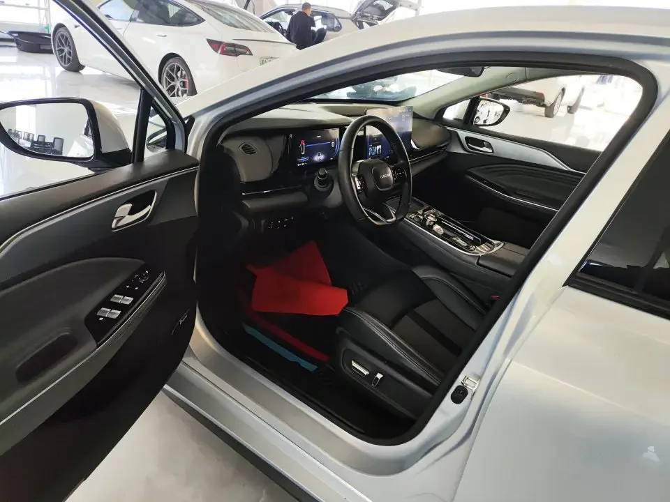 AION S Plus 70 smart version ternary lithium 2023 — миниатюра 5