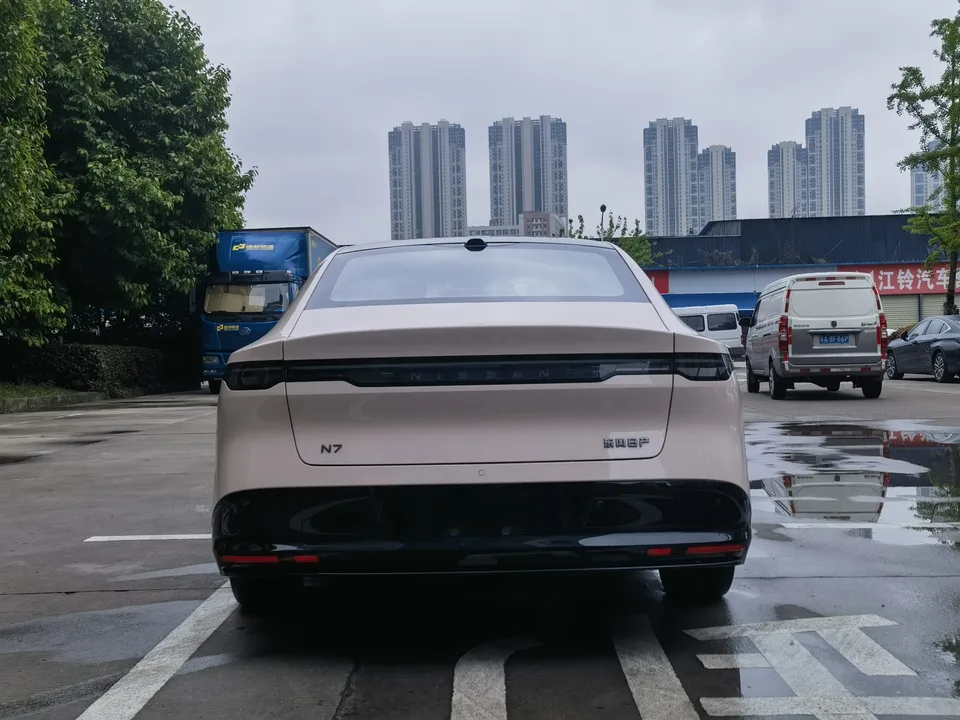 Nissan N7 625 MAX 2025 — миниатюра 2
