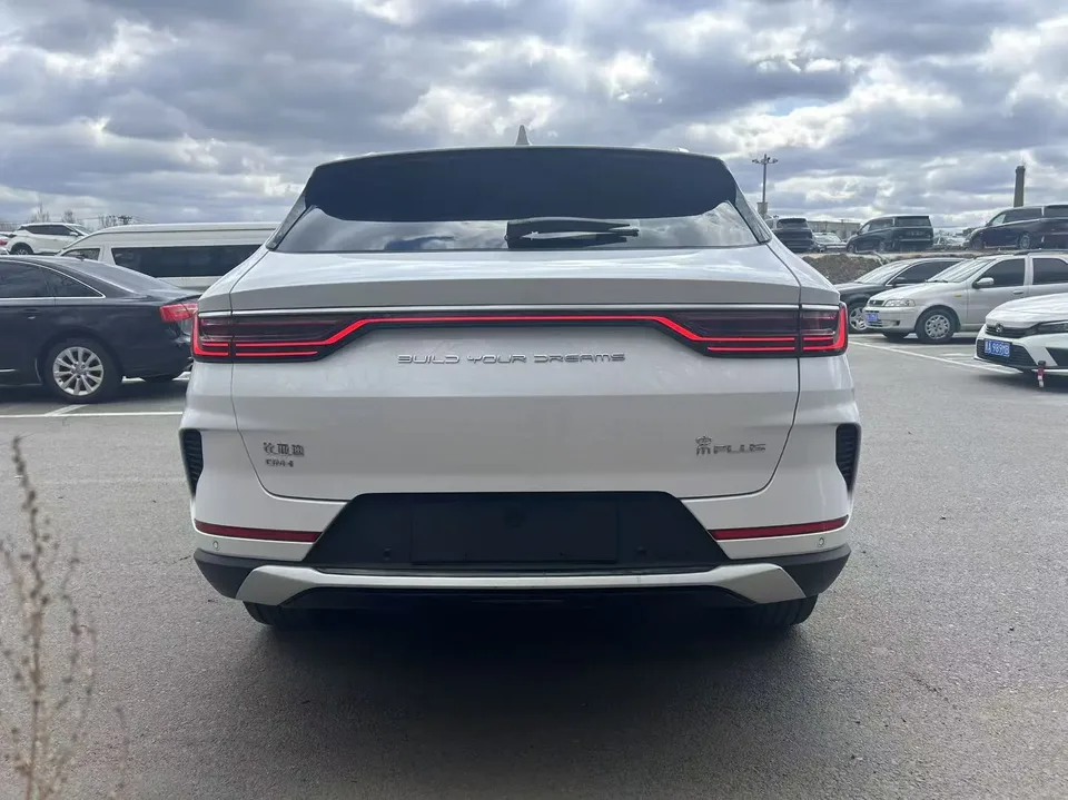 BYD Song PLUS DM DM-i 110KM 2WD Flagship PLUS 2023 — миниатюра 2