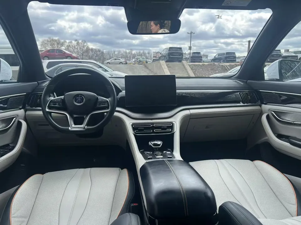 BYD Song PLUS DM DM-i 110KM 2WD Flagship PLUS 2023 — миниатюра 5