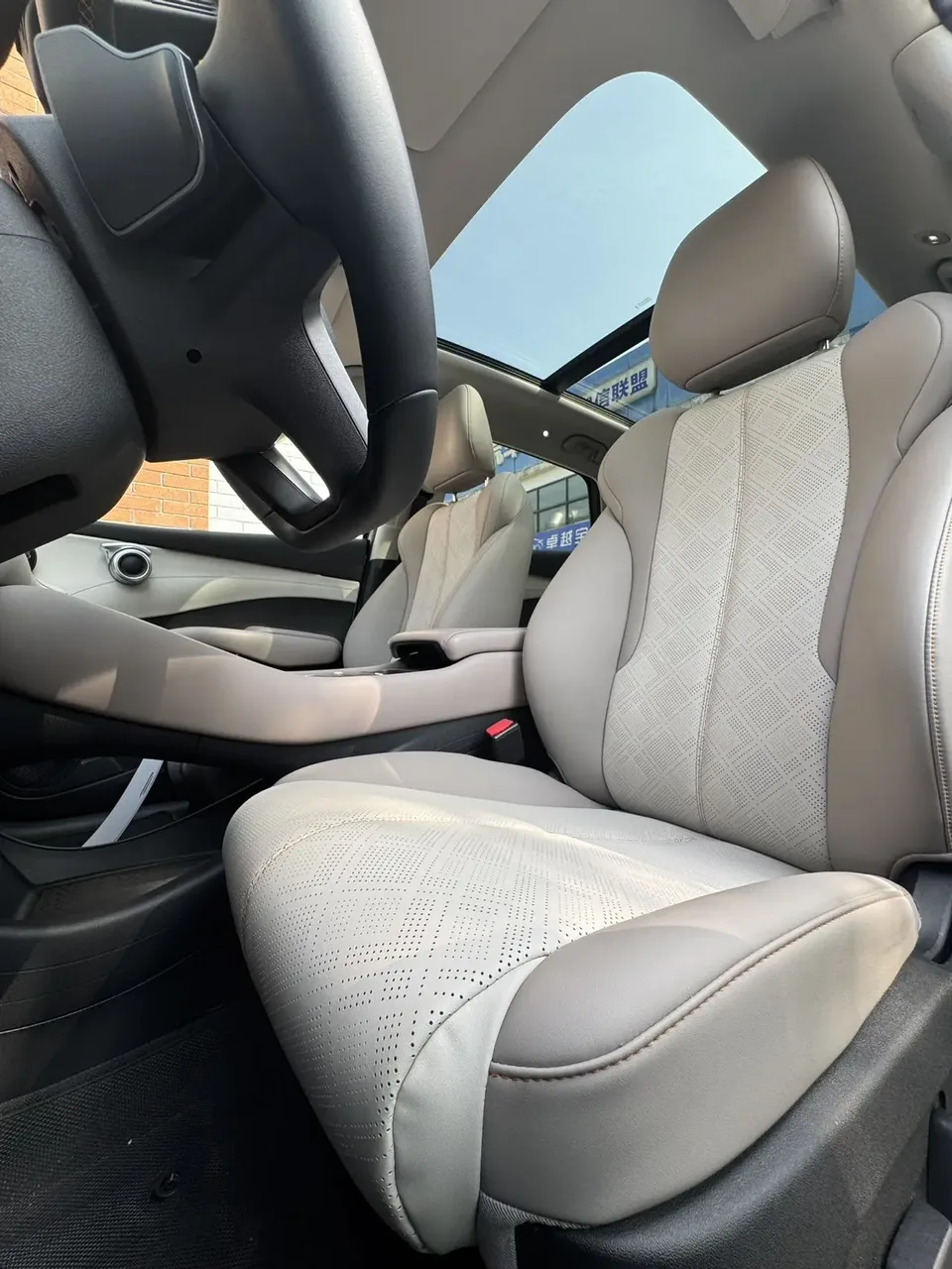BYD Yuan Plus Smart Driving Edition 510KM Beyond Edition 2025 — миниатюра 4