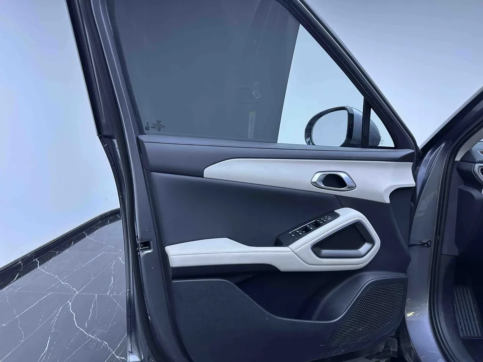 BYD Yuan Up 401KM Vitality 2025 — миниатюра 5