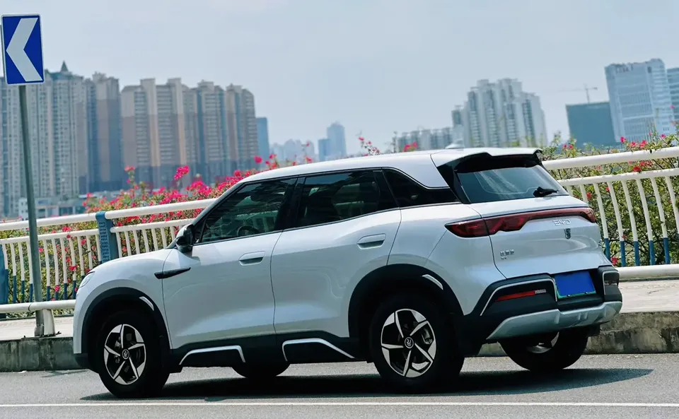 BYD Yuan Up 401KM Leading Model 2024 — миниатюра 5