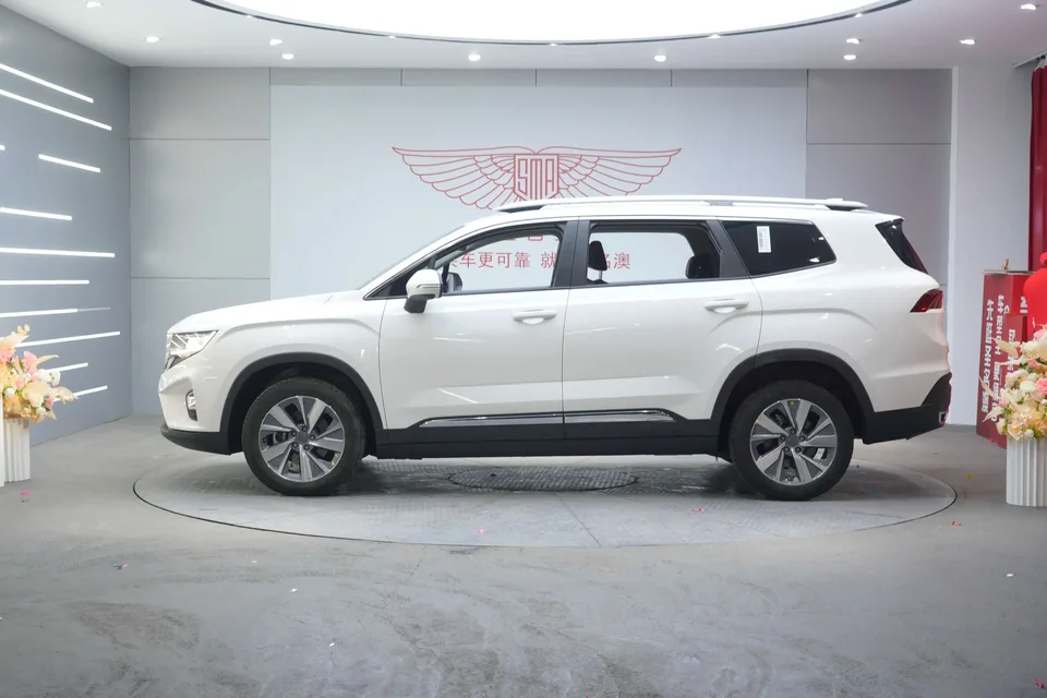 Geely Okavango Haoyue 2022 1.8TD automatic comfort model 2023 — фото 1, купить с доставкой в Москву