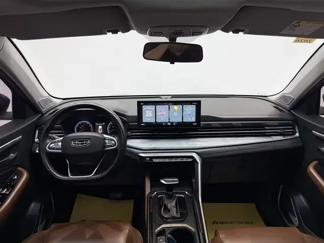 Geely Vision X6 PRO 1.4T Automatic Premium Edition 2022 — миниатюра 4