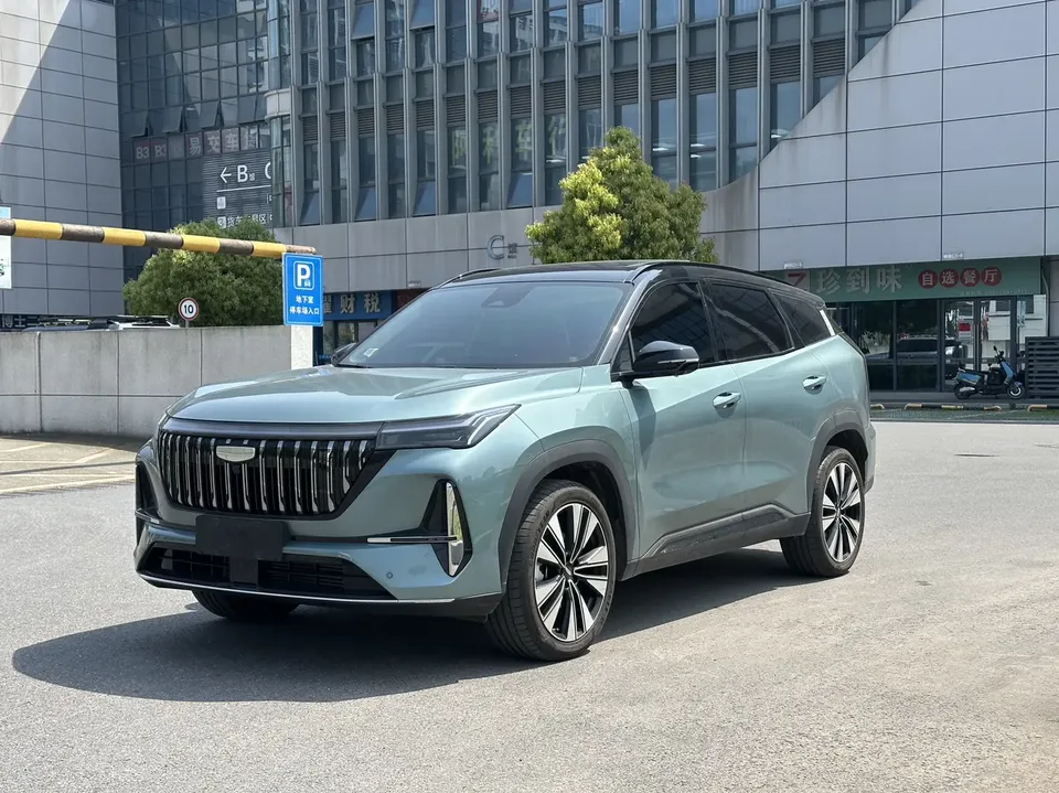 Geely Atlas L 2025