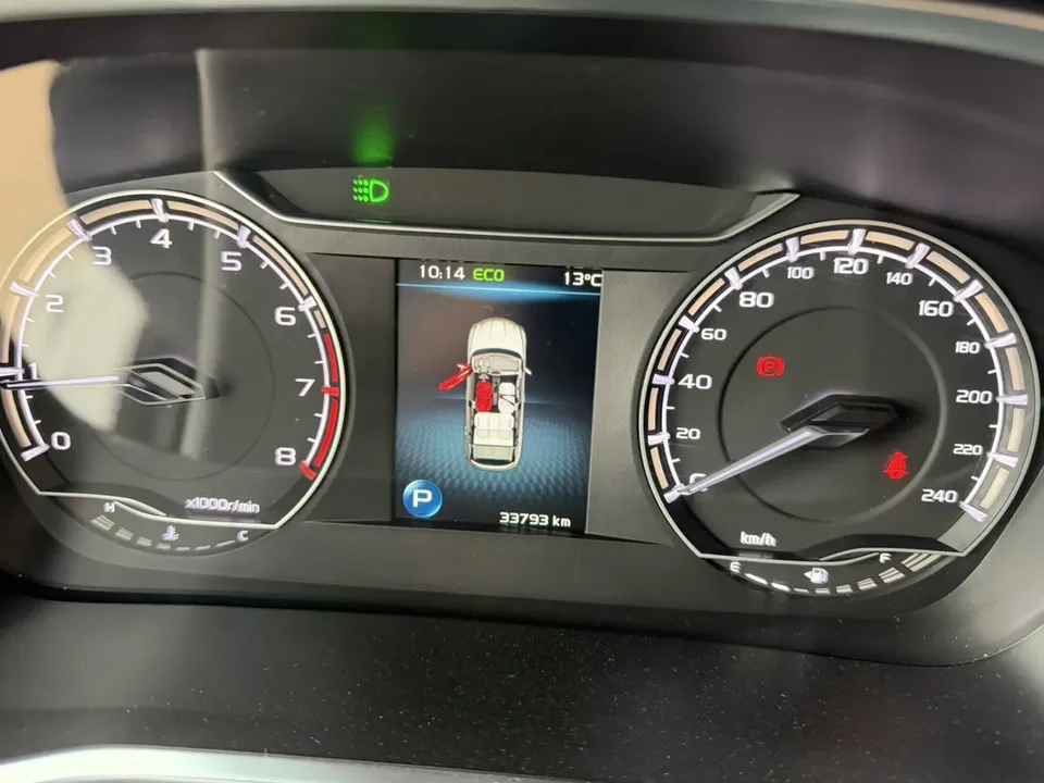 Geely Coolray SX11 240T DCT Platinum Edition 2022 — миниатюра 4