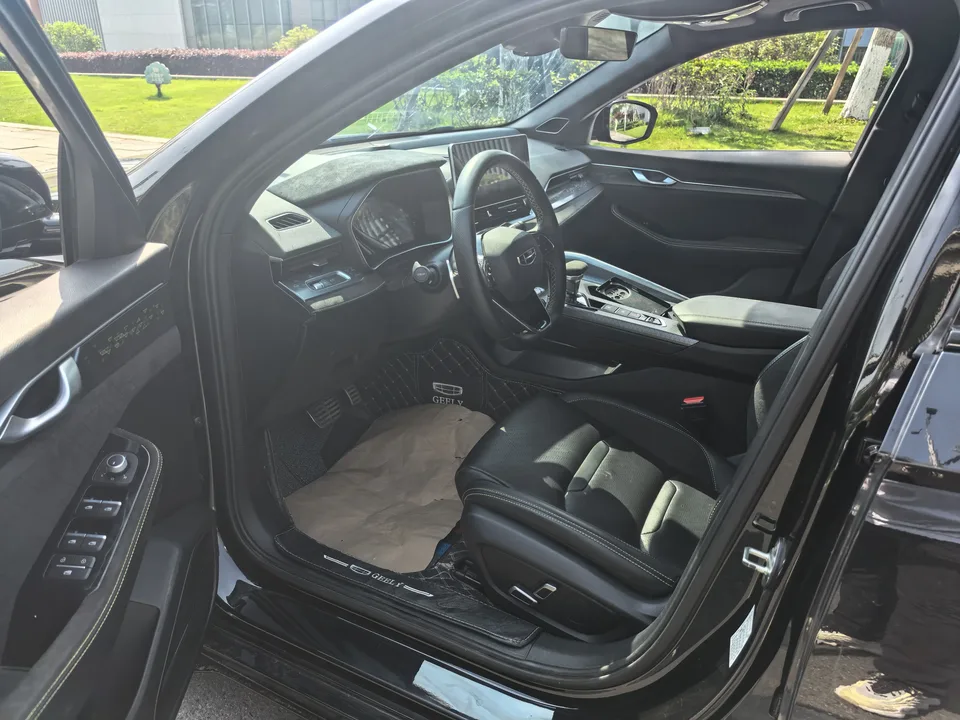 Geely Preface Xing Rui 2023 2.0T Spacetime Edition 2023 — миниатюра 3