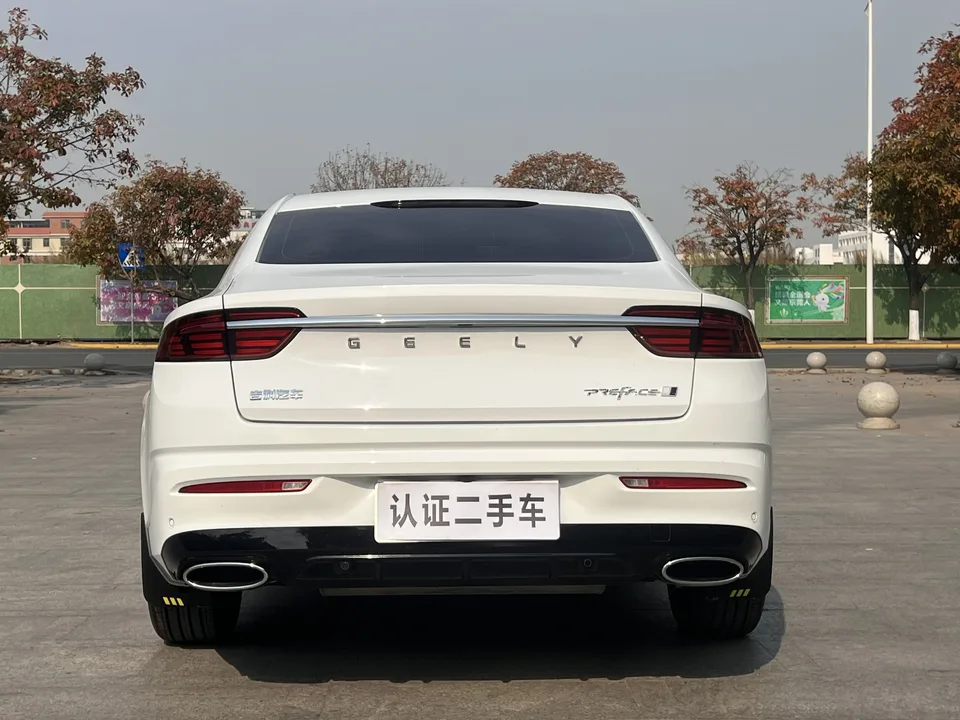 Geely Preface Xing Rui 2025 1.5T Dongfang Yao Fuyao Edition 2025 — миниатюра 2
