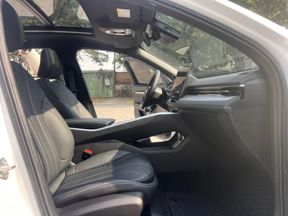 Geely Preface Xing Rui 2025 1.5T Dongfang Yao Fuyao Edition 2025 — миниатюра 3