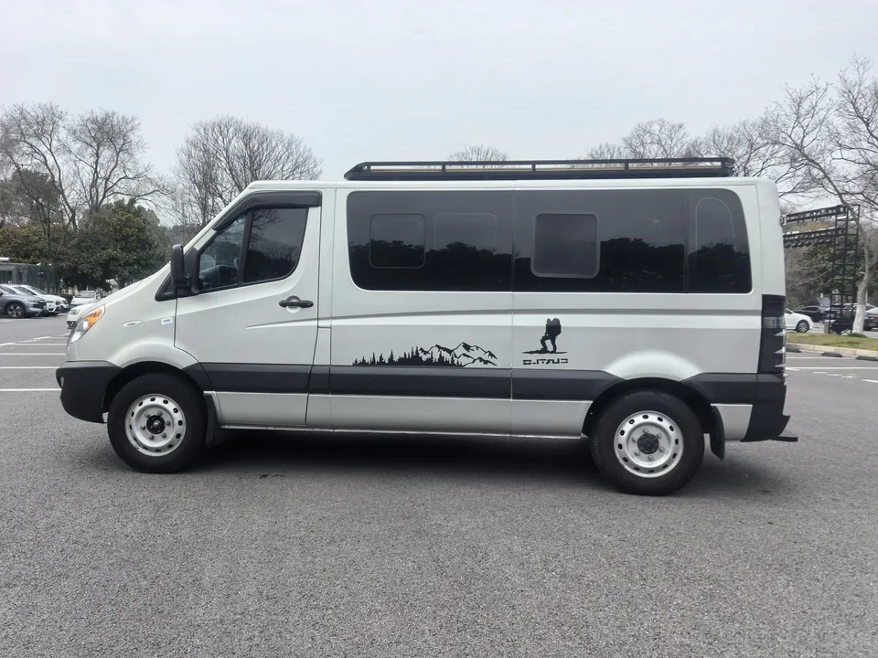 JAC Xing Rui Xing Rui 2024 2.5T manual long axis express dual tire high roof 5/6/7 seats 2024 — thumbnail 4