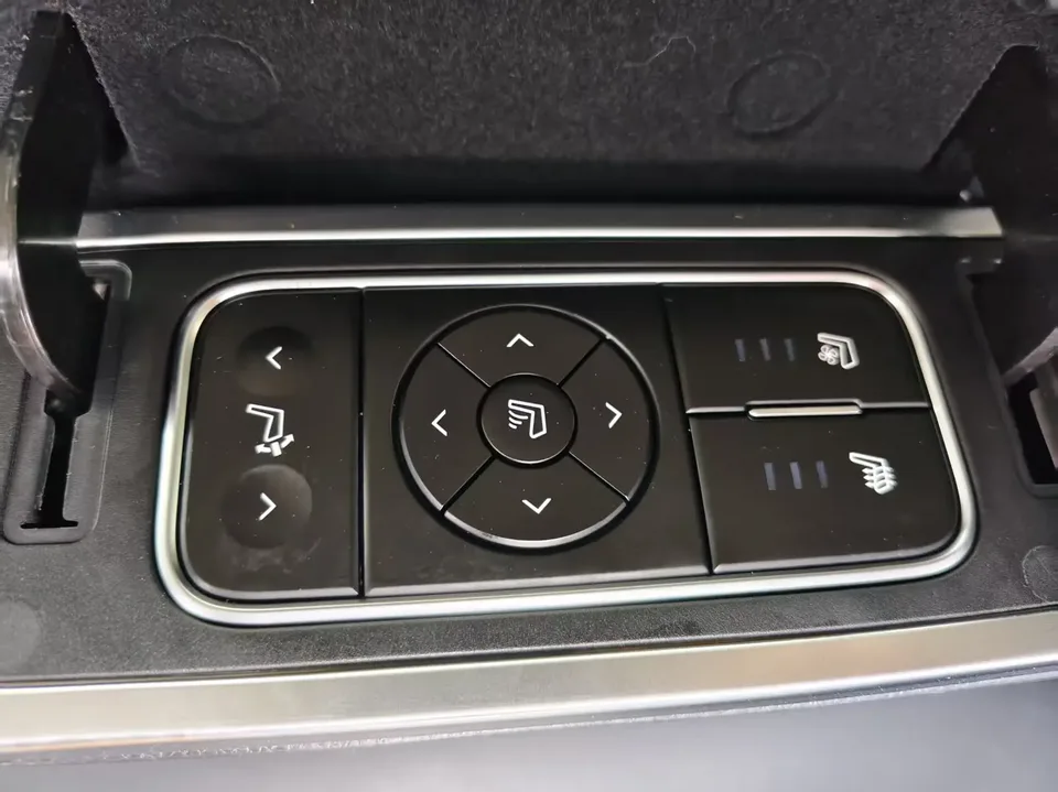 GAC Trumpchi M8 Trumpchi M8 2021 Trumpchi M8 2021 Lingxiu Series 390T Premium Edition 2022 — thumbnail 5