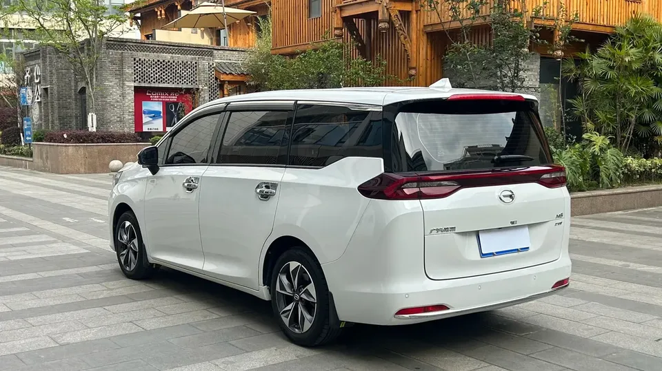 GAC Trumpchi M6 Pro 270T Automatic Exclusive Edition 2022 — миниатюра 2