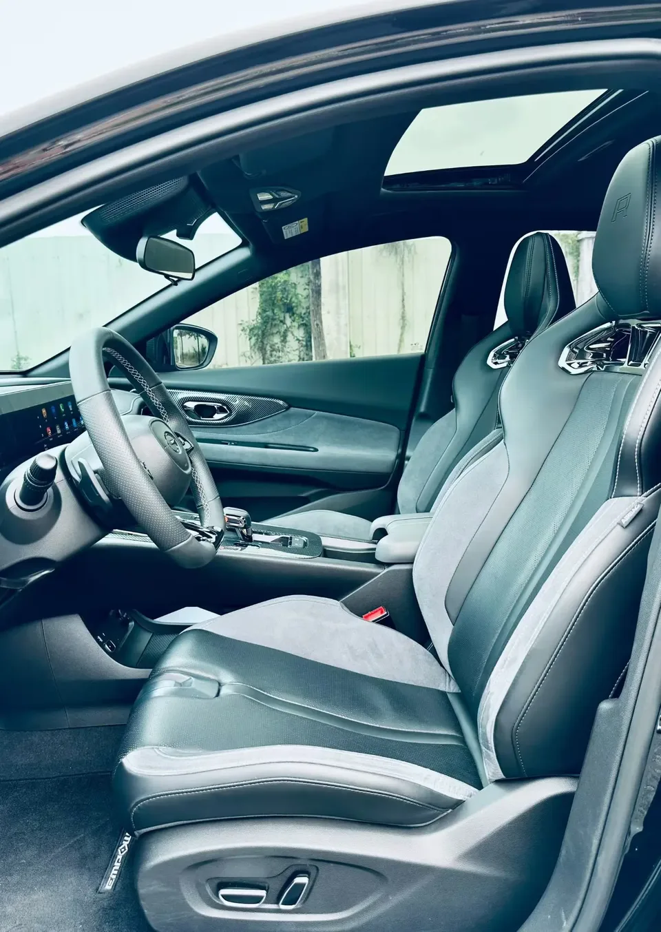 GAC Trumpchi Shadow Leopard 400T Automatic R Pro Edition 2024 — миниатюра 3