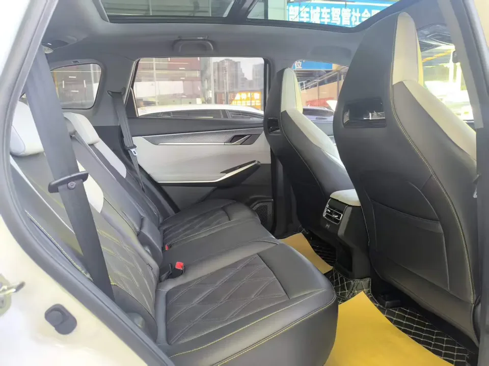 Changan CS75PLUS third generation 1.5T automatic pilot model 2024 — миниатюра 5