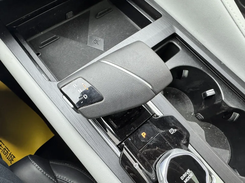 Changan CS75PLUS third generation champion version 2.0T automatic intelligent driving powerful engine 2024 — миниатюра 3