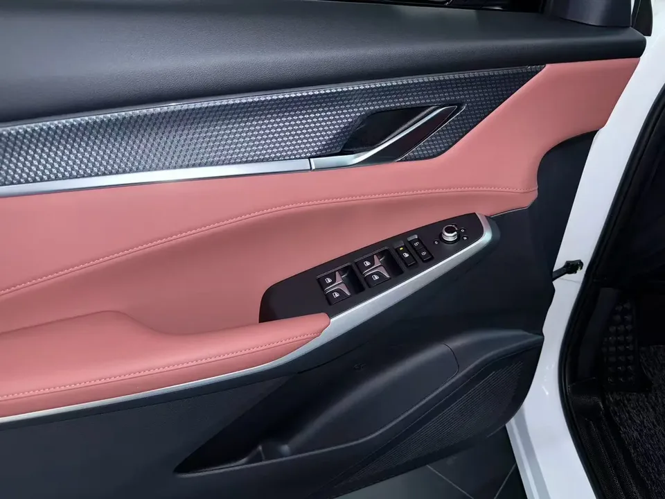 Changan CS75PLUS Changan CS75 PLUS 2023 The third generation 1.5T automatic pilot model 2023 — thumbnail 3