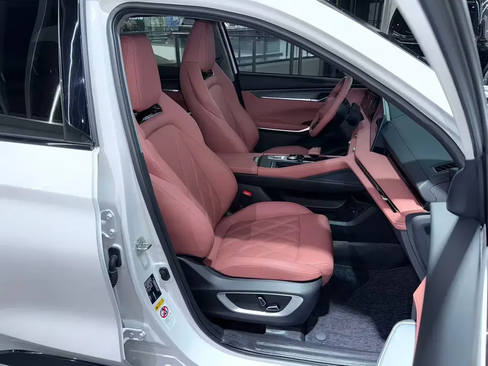 Changan CS75PLUS Changan CS75 PLUS 2023 The third generation 1.5T automatic pilot model 2023 — thumbnail 4
