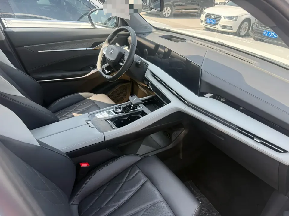 Changan CS75PLUS third generation champion version 2.0T automatic intelligent driving powerful engine 2025 — миниатюра 3
