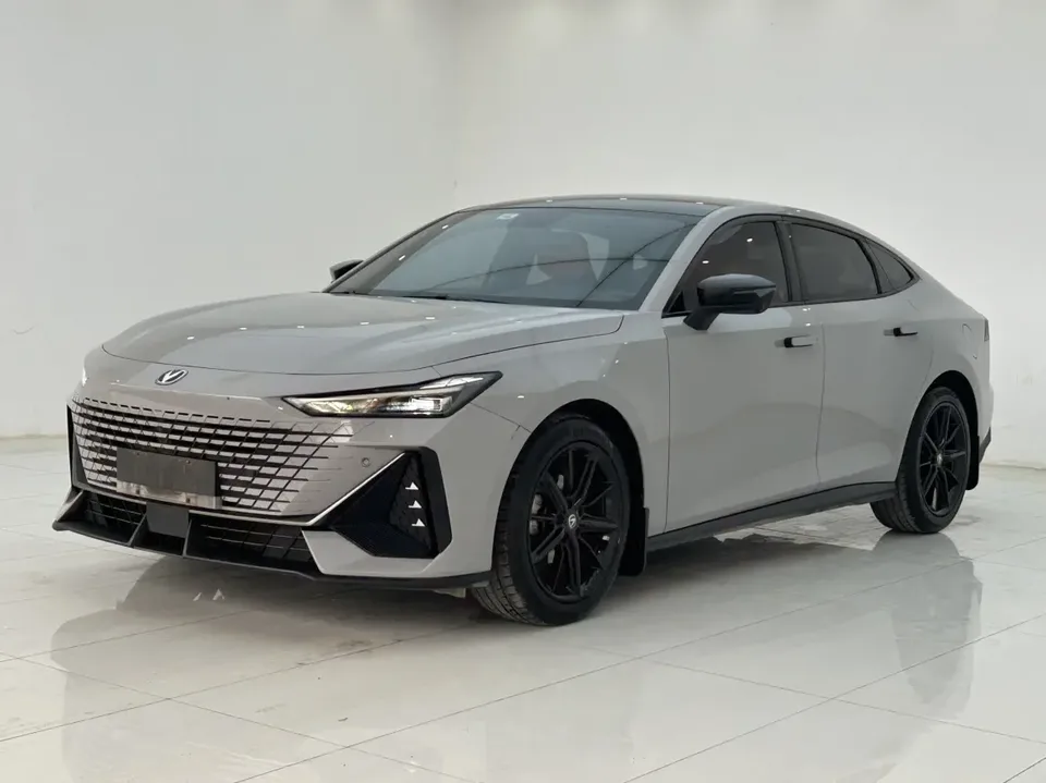 Changan UNI-V 2022