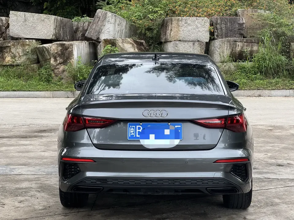 Audi A3 A3L Limousine 35 TFSI Fashion Sports 2022 — миниатюра 2