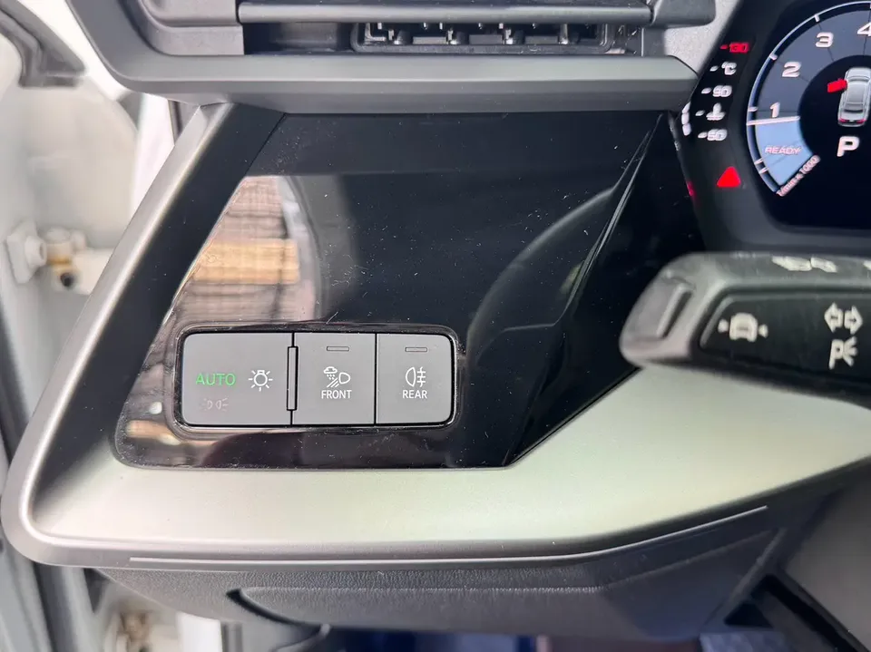 Audi A3 A3L Limousine 35 TFSI Fashion Sports 2022 — миниатюра 4