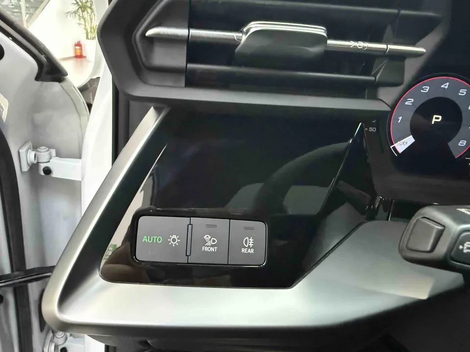 Audi A3 Sportback 35 TFSI stylish and sporty 2022 — миниатюра 4