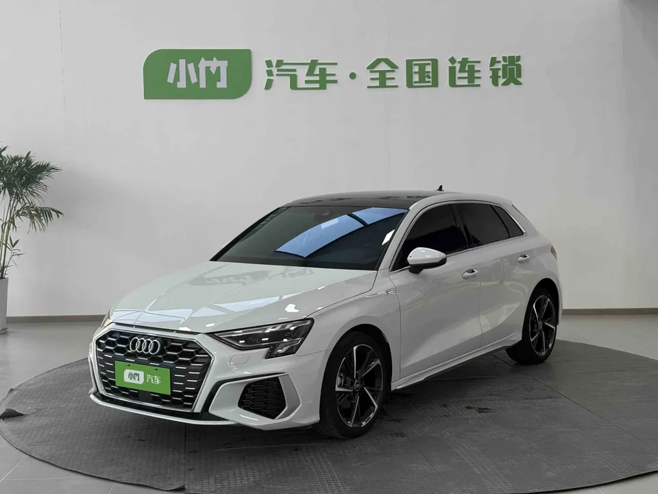 Audi A3 Sportback 35 TFSI stylish and sporty 2022 — фото 1, купить с доставкой в Москву