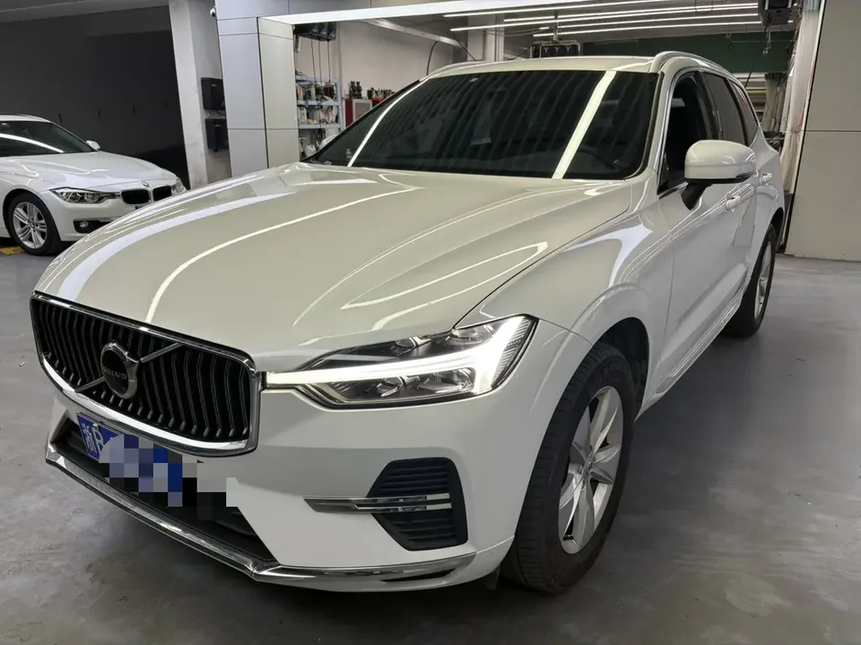 Volvo XC60 2022