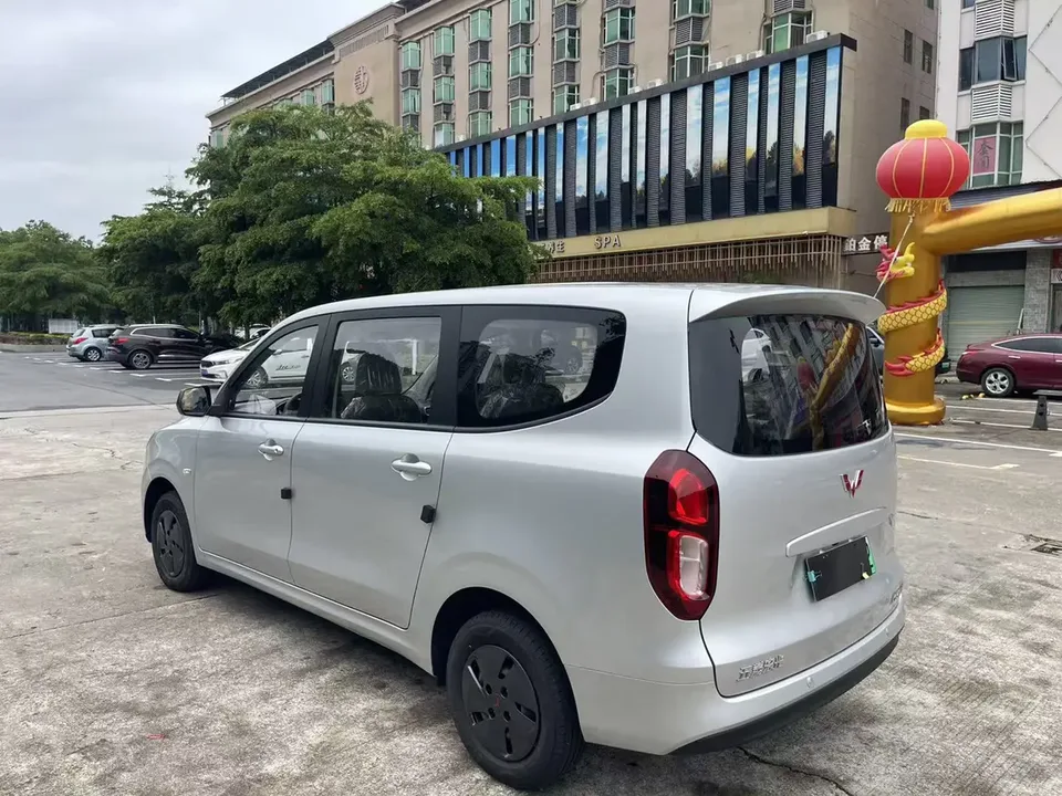 Wuling Hongguang Extended Range Wuling Hongguang Extended Range 2025 50KM Comfort 2026 — thumbnail 4
