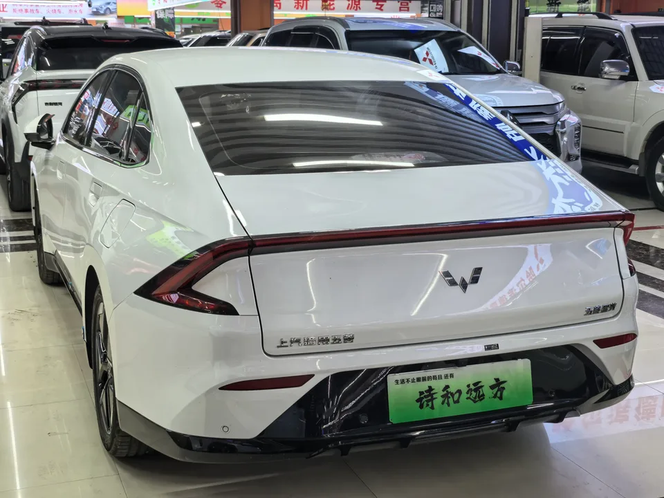 Wuling Starlight PHEV 150km Smart Advanced 2025 — миниатюра 2