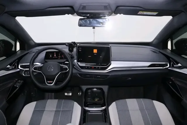 Volkswagen ID.4 Crozz facelift PURE+ 2024 — миниатюра 2