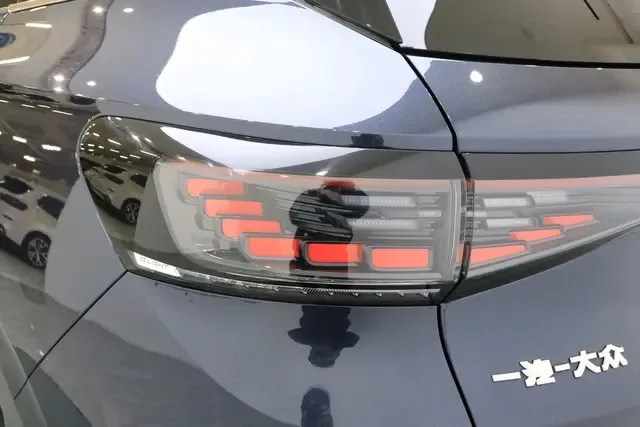 Volkswagen ID.4 Crozz facelift PURE+ 2024 — миниатюра 4