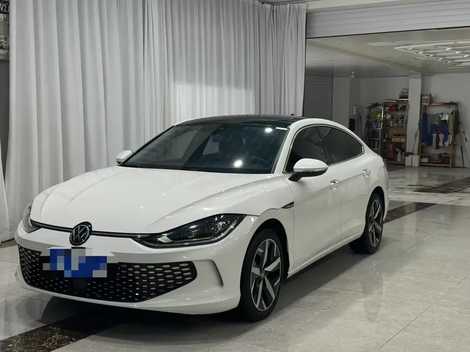 Volkswagen Lamando Lingdu 2025 Lingdu L 280TSI DSG Cool Edition 2025 — photo 1, buy with delivery to Moscow
