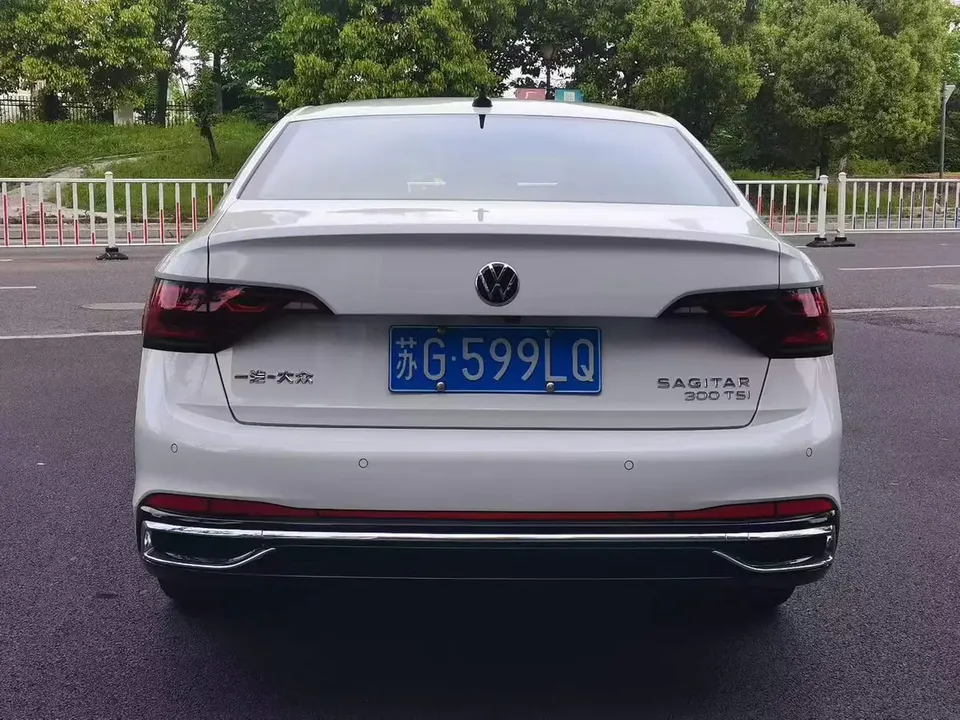 Volkswagen Sagitar 2023 Sagitar 300TSI DSG Beyond Edition 2024 — миниатюра 2