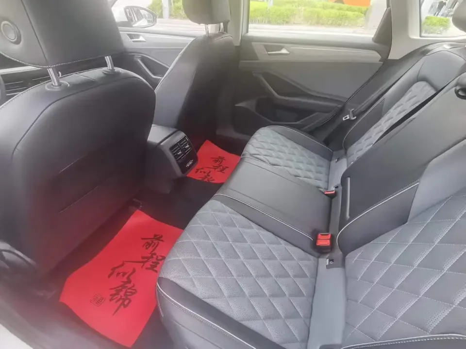 Volkswagen Sagitar 2023 Sagitar 300TSI DSG Beyond Edition 2024 — миниатюра 3